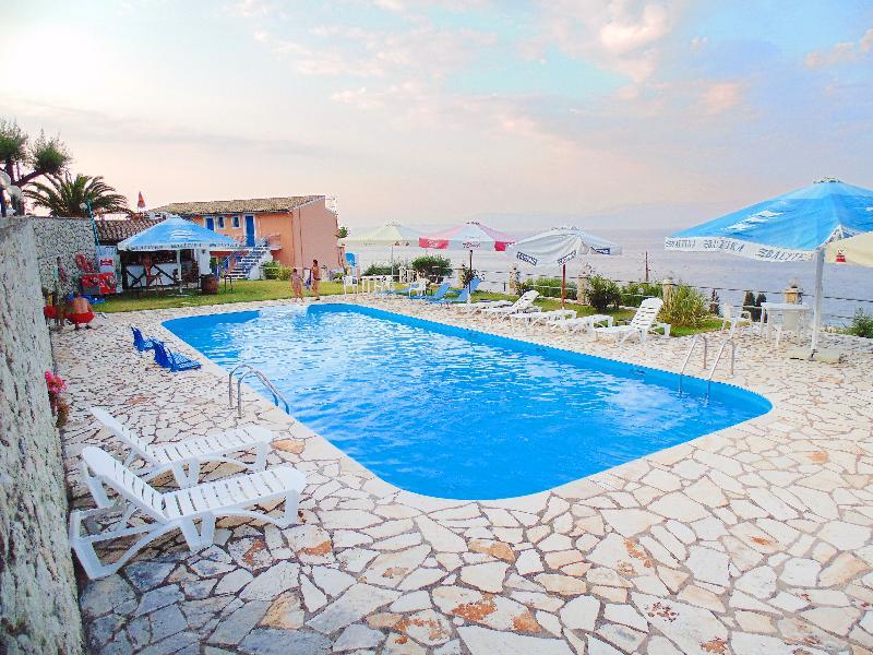 Corfu Hotel Apartments Μπενίτσες Εξωτερικό φωτογραφία