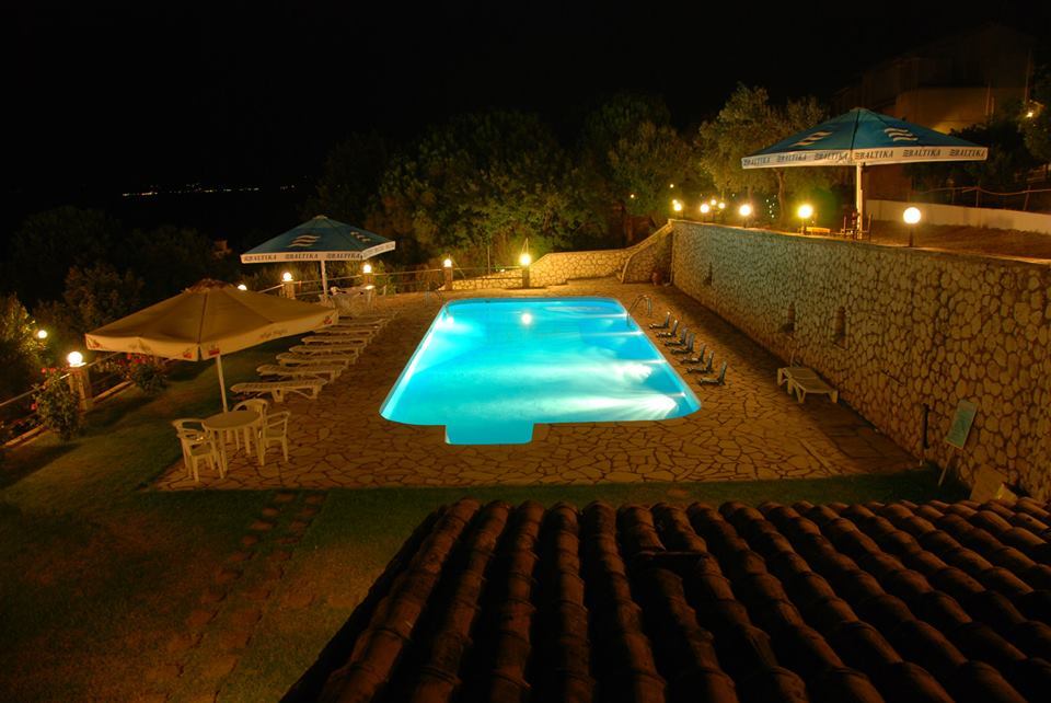 Corfu Hotel Apartments Μπενίτσες Εξωτερικό φωτογραφία