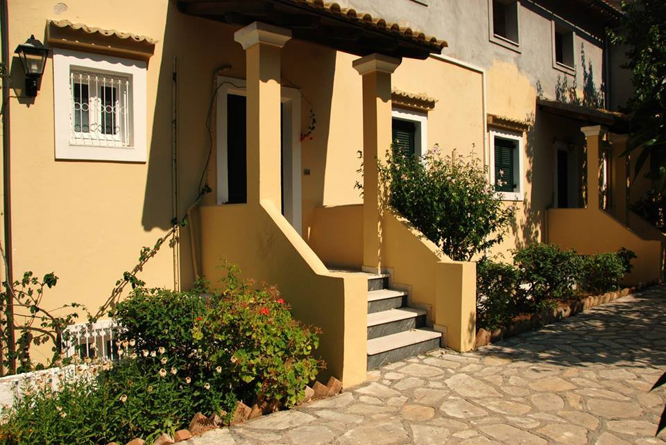 Corfu Hotel Apartments Μπενίτσες Εξωτερικό φωτογραφία